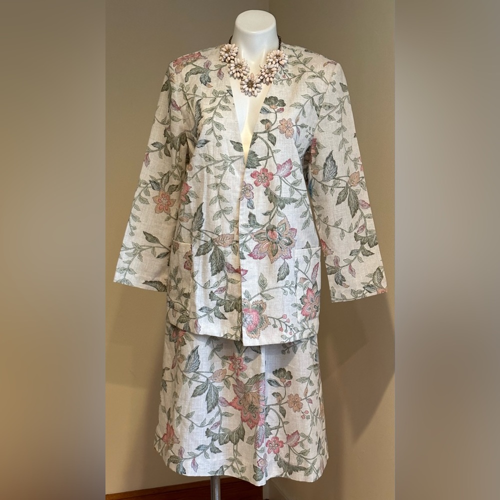 The Villager 80’S Cream Color Floral Print Skirt Set No Button Jacket SZ…